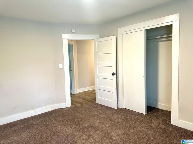 unfurnished room with plenty of natural light and carpet flooring