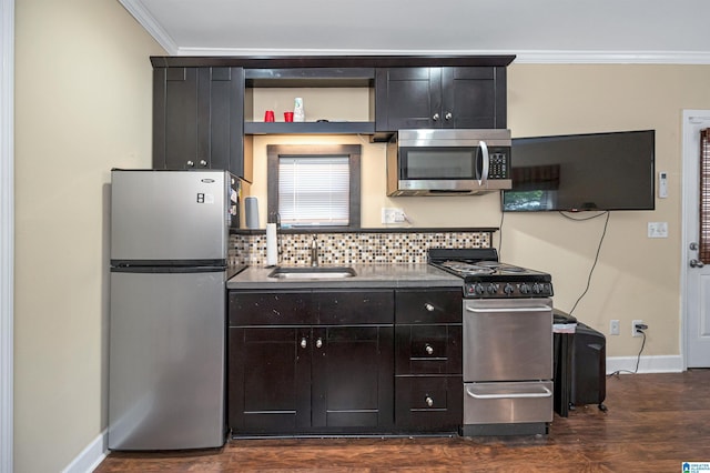 kitchen with sink, stainless steel appliances, ornamental molding, dark hardwood / wood-style flooring, and decorative backsplash