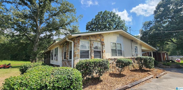 view of home's exterior