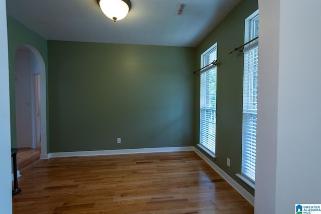 empty room featuring light hardwood / wood-style flooring