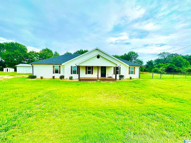 view of front of home featuring a porch and a front yard