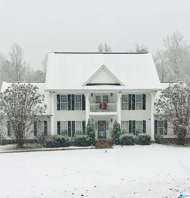 view of greek revival inspired property