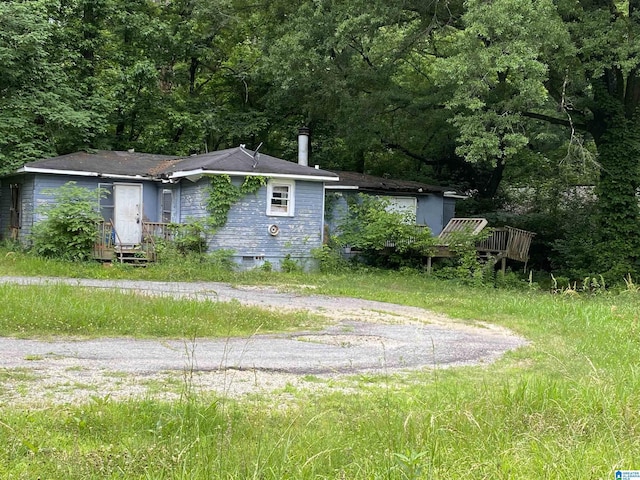 view of front of property