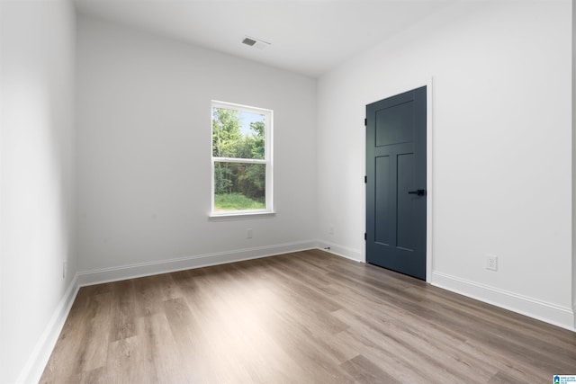 empty room featuring light hardwood / wood-style flooring