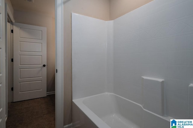 bathroom with shower / bath combination