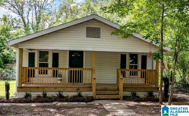 bungalow-style house with covered porch