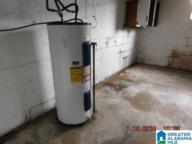 basement featuring water heater