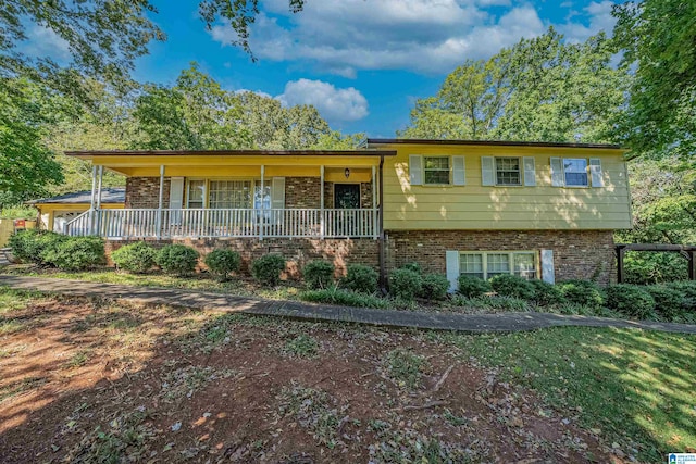 view of front of house featuring a porch