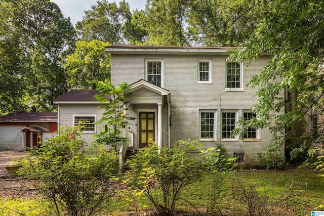 408 Valley Rd, Birmingham, AL 35206 - traditional-style home with brick siding