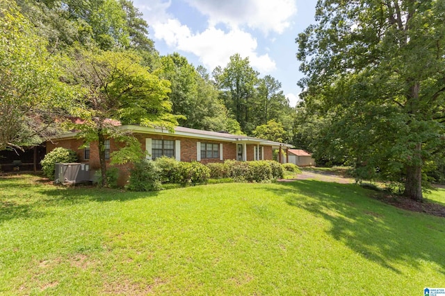 exterior space featuring a front lawn