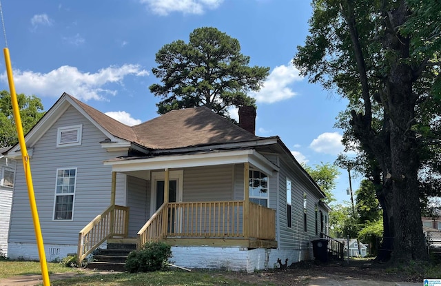 view of front of property with covered porch