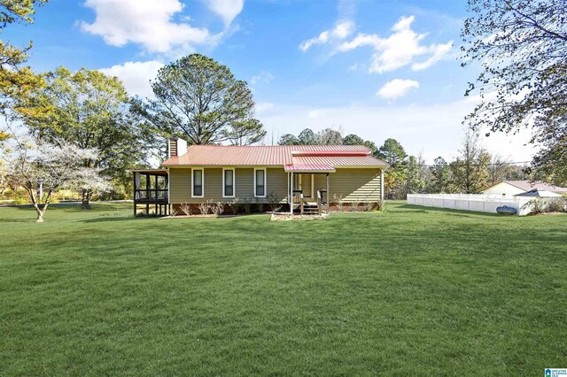 view of front of home with a front yard