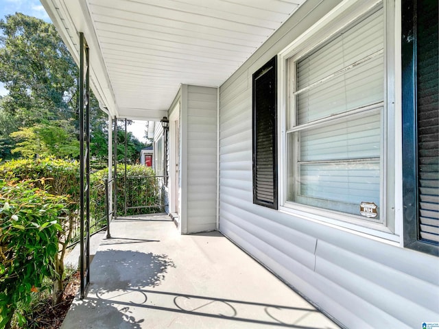 view of patio / terrace with covered porch