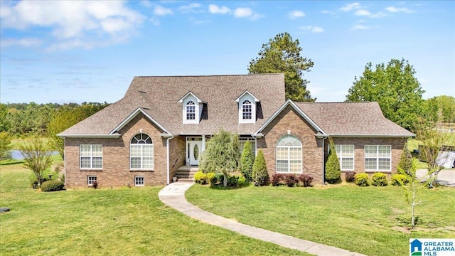 view of front of property with a front lawn