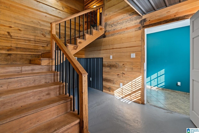 unfurnished bedroom with hardwood / wood-style floors, a textured ceiling, and a closet