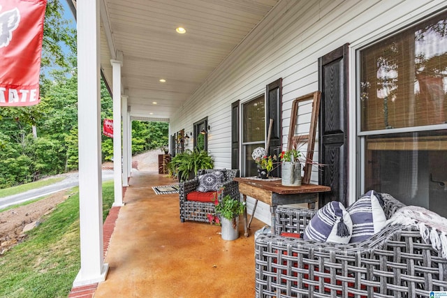 view of patio / terrace featuring covered porch