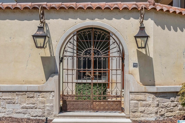 view of entrance to property