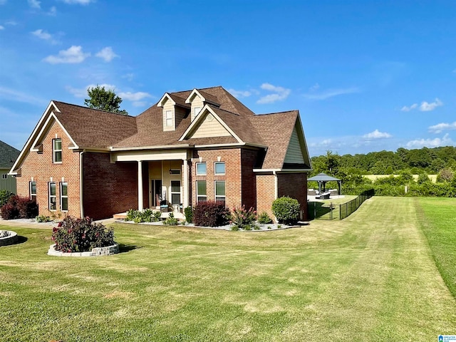 view of front facade with a front lawn