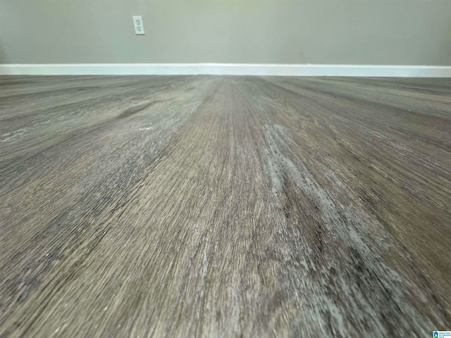 room details with baseboards