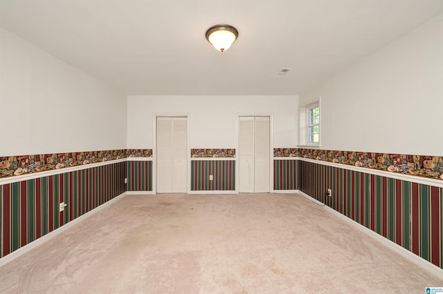 view of carpeted spare room