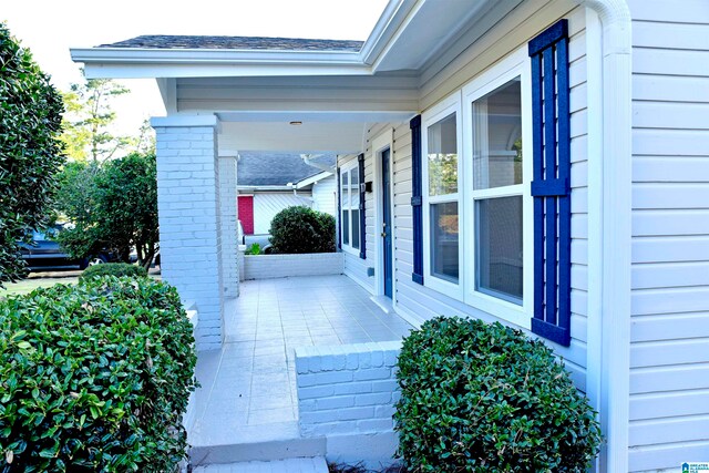 view of property entrance