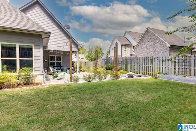 view of yard featuring a patio