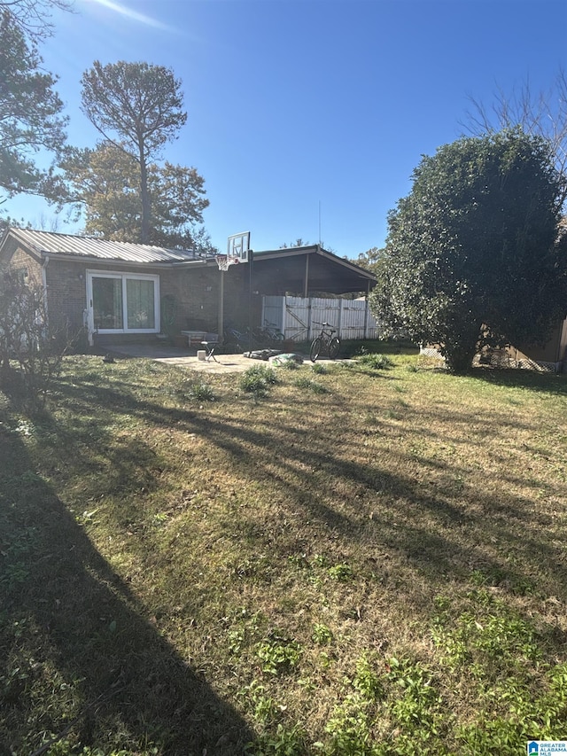 view of yard with a patio area