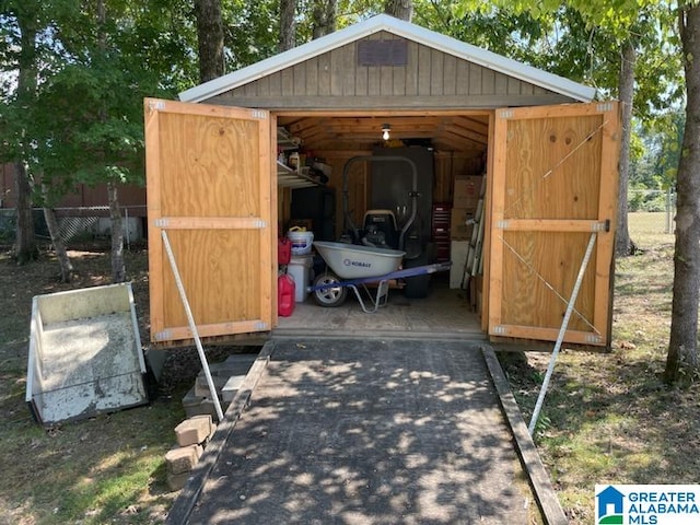 view of outbuilding