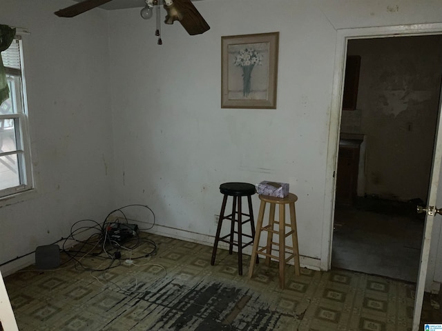 empty room featuring ceiling fan