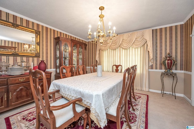 dining room featuring light colored carpet, crown molding, a notable chandelier, and a textured ceiling