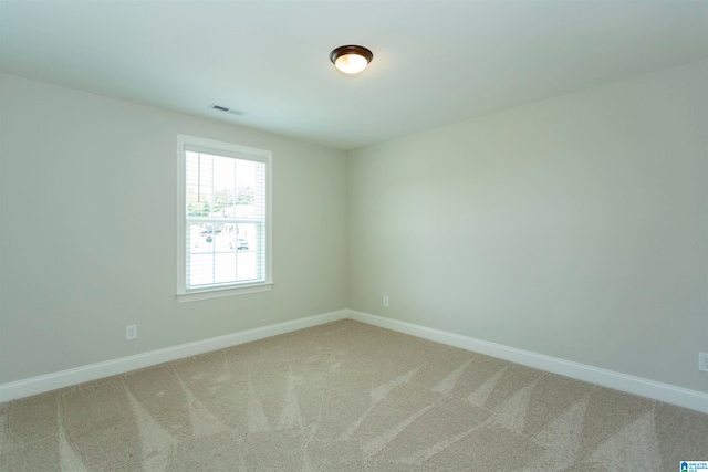 spare room with carpet flooring