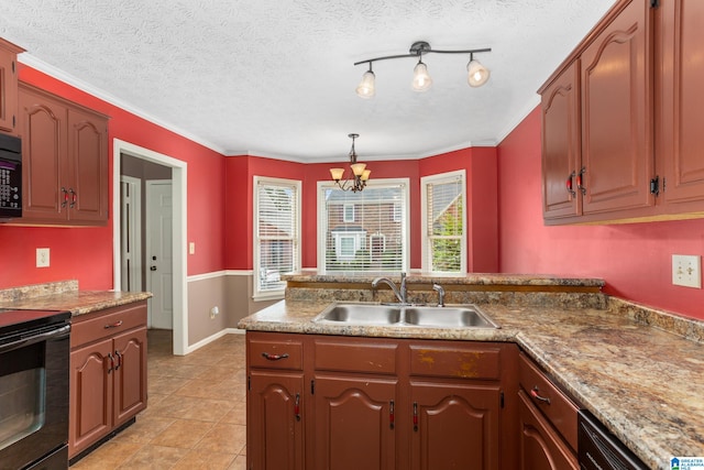 kitchen featuring a textured ceiling, a notable chandelier, sink, black appliances, and ornamental molding