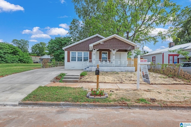 view of front of house with a porch