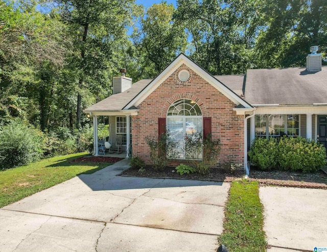 view of front of property with covered porch