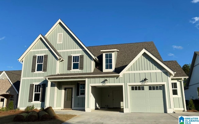 view of front of house with a garage