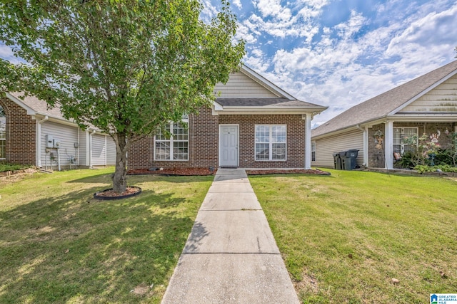 view of front facade with a front lawn