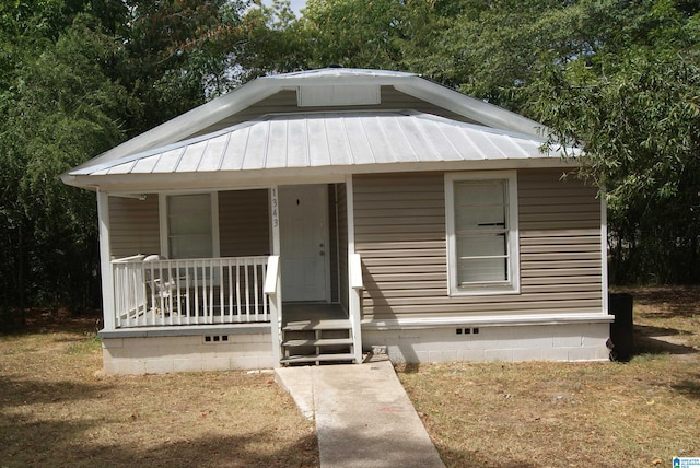 view of front facade with a porch