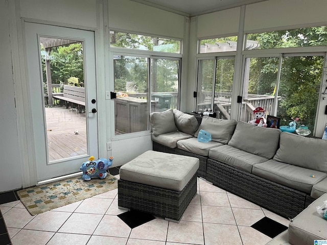 sunroom / solarium with a healthy amount of sunlight