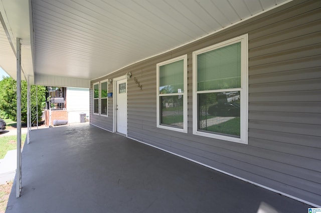 view of patio / terrace with a porch