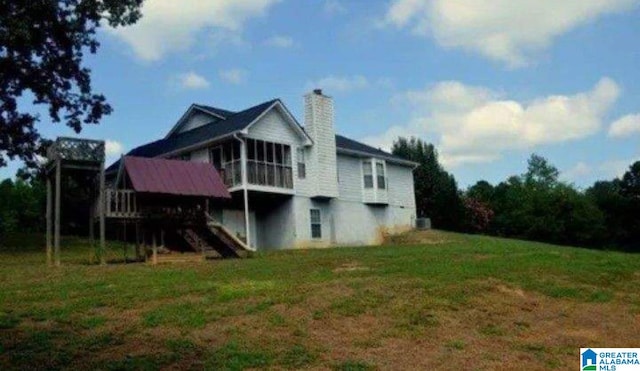 exterior space with a lawn