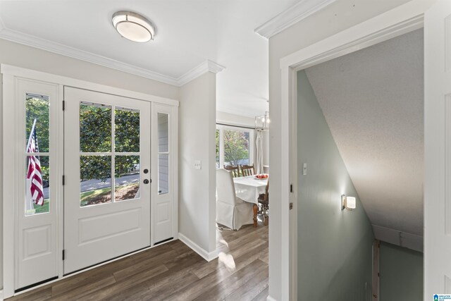 2825 Cahawba Trl, Birmingham, AL 35243 - foyer featuring dark wood-style flooring, baseboards, and crown molding