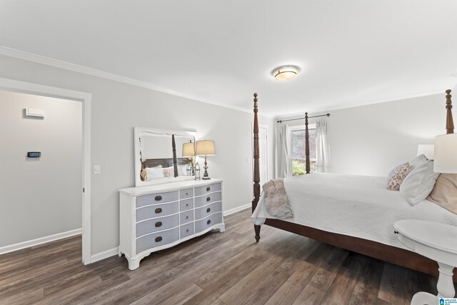 2825 Cahawba Trl, Birmingham, AL 35243 - bedroom featuring crown molding, baseboards, and wood finished floors