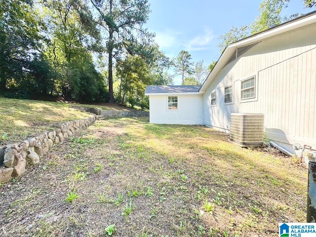 view of yard with cooling unit