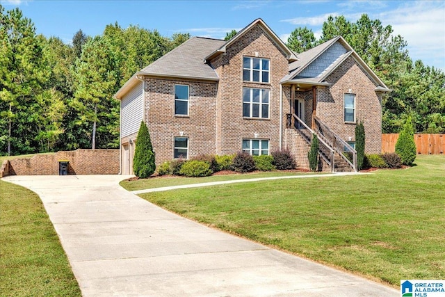 view of front facade with a front yard