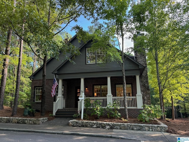 craftsman inspired home with a porch