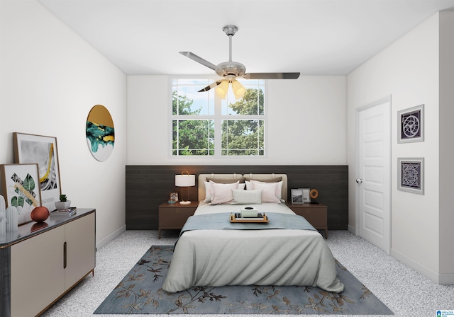 bedroom with ceiling fan