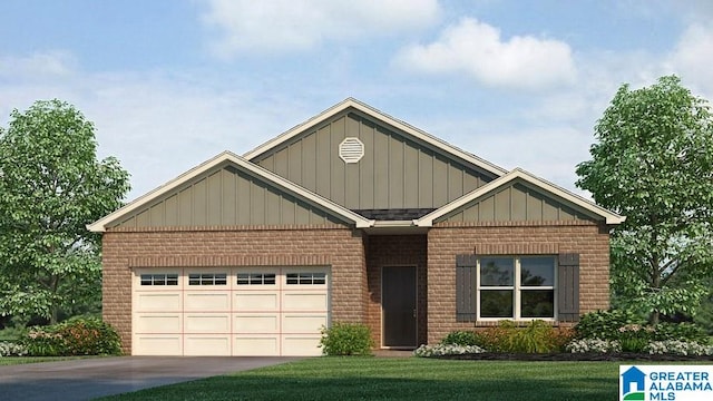 craftsman-style house with a front yard