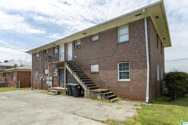 7749 5th Ave, Birmingham, AL 35206 - back of property featuring brick siding