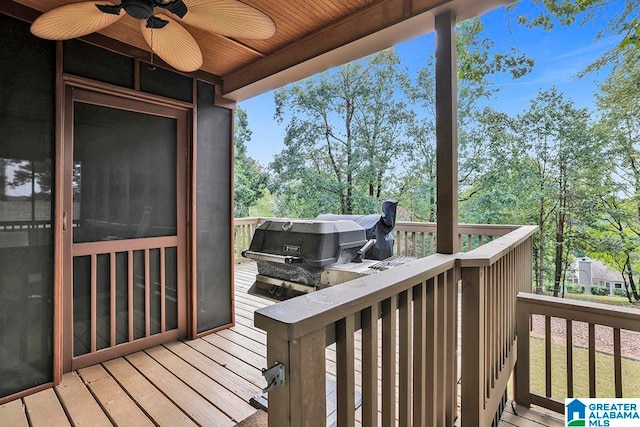 deck with ceiling fan