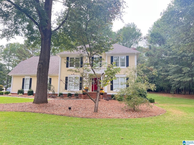 colonial house with a front yard